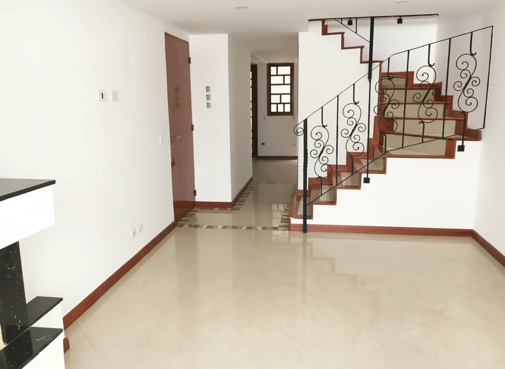Casa en venta en Cedritos, Bogotá · foto 2 de 24