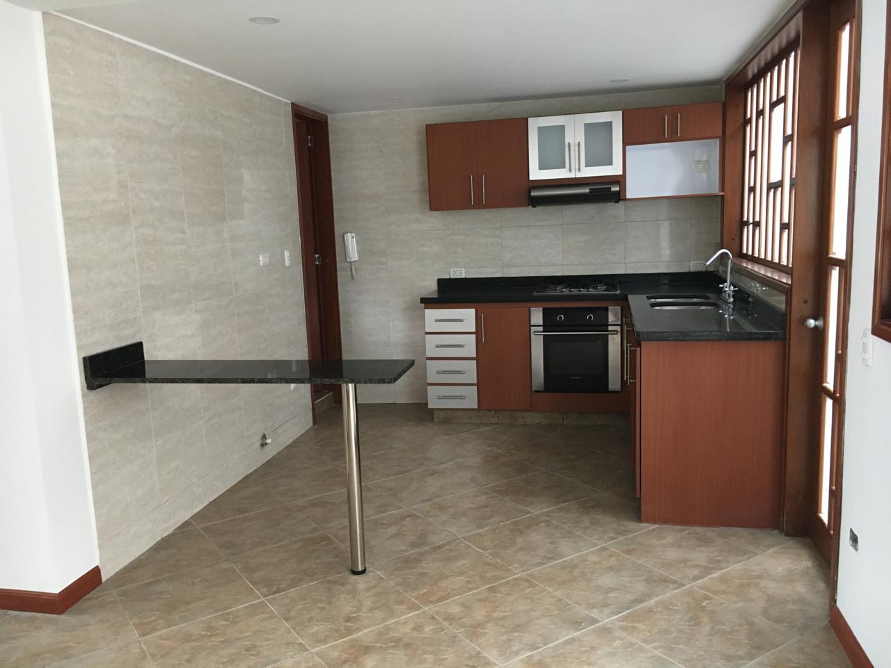 Casa en venta en Cedritos, Bogotá · foto 6 de 24