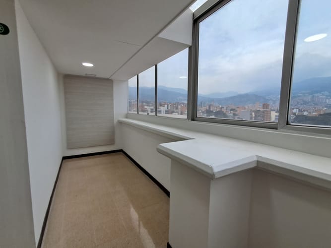 Oficina en arriendo en Las Acacias, Medellín, 41 m² · foto 5 de 9