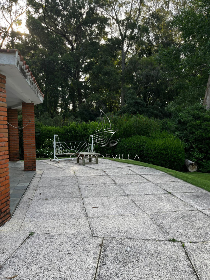 Alquiler anual Casa 3 dormitorios en barrio privado Punta del Este · Foto 4