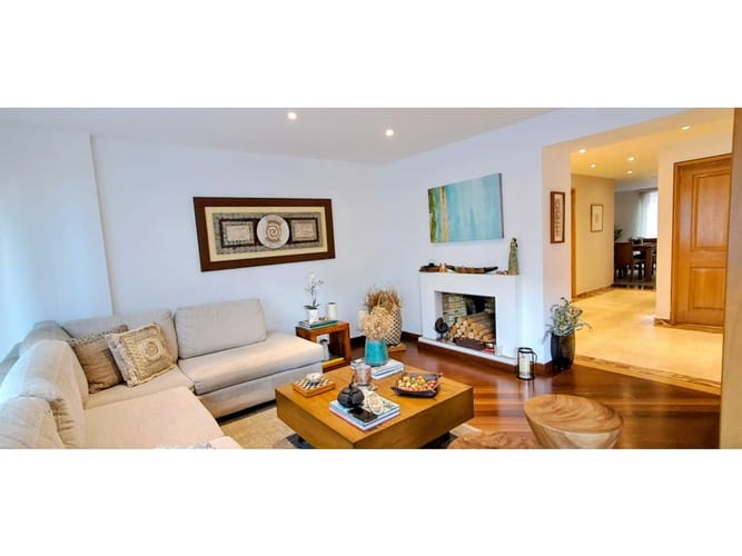 Apartamento en venta en Santa Barbara Occidental, Bogotá · foto 2 de 24