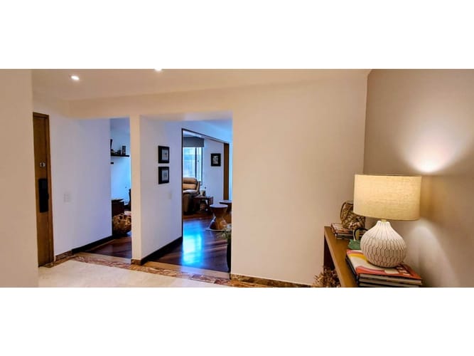 Apartamento en venta en Santa Barbara Occidental, Bogotá · foto 9 de 24