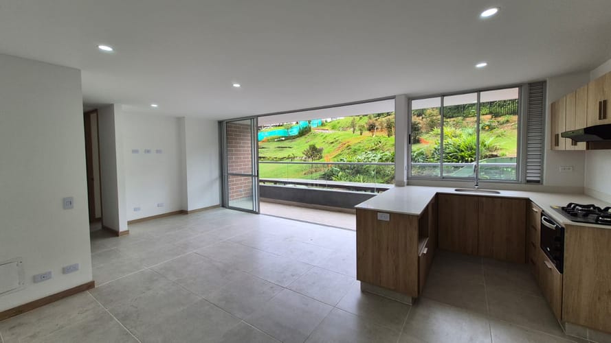 Apartamento de 3 alcobas en venta en Belchite, Rionegro, 96 m² · foto 3 de 24