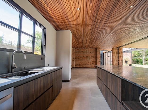 Casa de 4 alcobas en arriendo en Señorial, Envigado, 355 m² · foto 5 de 19