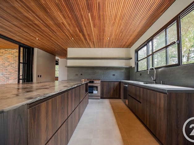 Casa de 4 alcobas en arriendo en Señorial, Envigado, 355 m² · foto 6 de 19