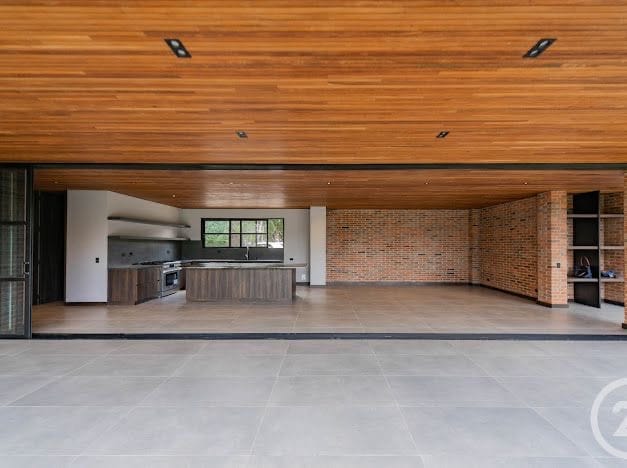 Casa de 4 alcobas en arriendo en Señorial, Envigado, 355 m² · foto 8 de 19