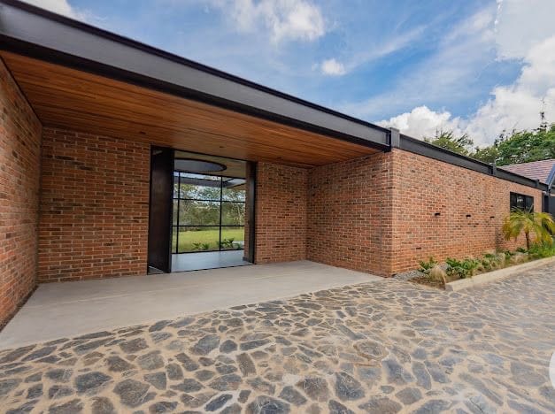 Casa de 4 alcobas en arriendo en Señorial, Envigado, 355 m² · foto 9 de 19