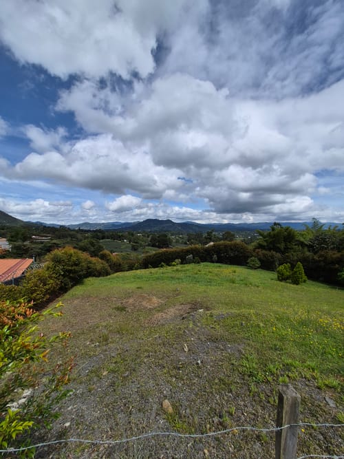 Lote en venta en El Carmen De Viboral, El Carmen de Viboral, 3144 m² · foto 2 de 5