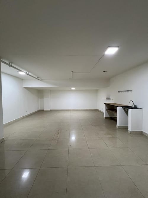 Local en venta en Villa Nueva, Medellín, 127 m² · foto 13 de 21
