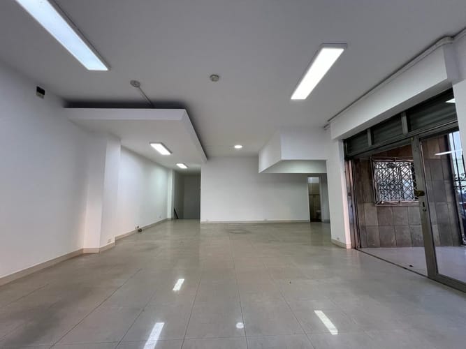 Local en venta en Villa Nueva, Medellín, 127 m² · foto 14 de 21