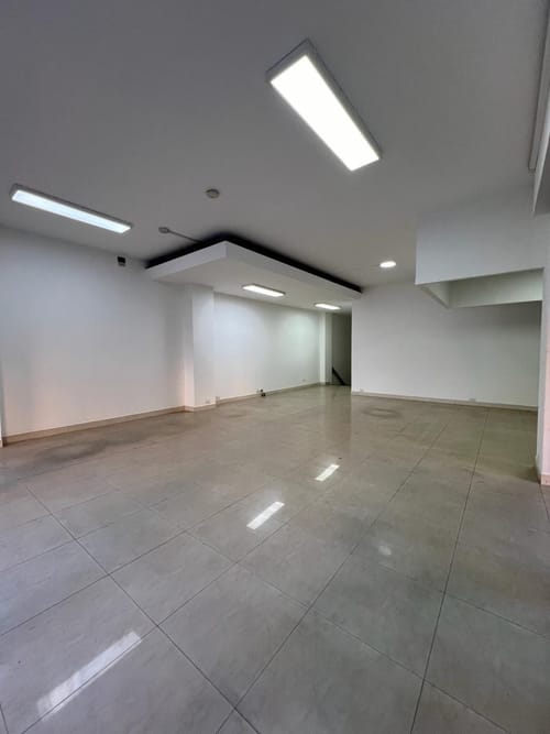 Local en venta en Villa Nueva, Medellín, 127 m² · foto 18 de 21