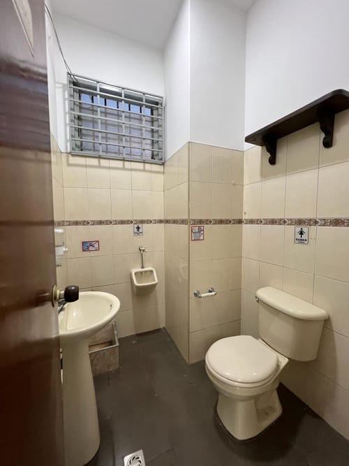Local en venta en Villa Nueva, Medellín, 127 m² · foto 19 de 21