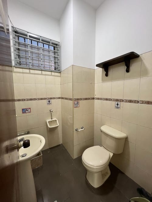 Local en venta en Villa Nueva, Medellín, 127 m² · foto 21 de 21