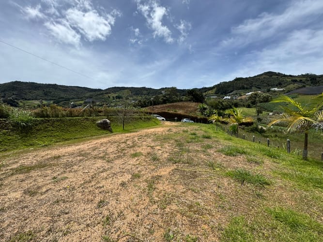 Lote en venta en Guarino, El Carmen de Viboral, 909 m² · foto 2 de 16