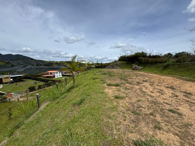 Lote en venta en Guarino, El Carmen de Viboral, 909 m² · foto 5 de 16