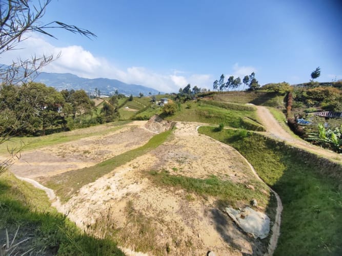 Lote en venta en El Carmen De Viboral, El Carmen de Viboral, 3200 m² · foto 2 de 21
