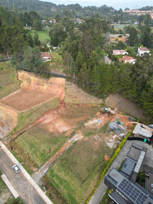 Lote en venta en Las Palmas, Envigado, 1908 m² · foto 3 de 13