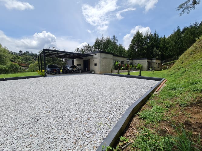 Finca en venta en La Clara, Guarne, 240 m² · foto 2 de 22