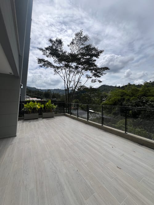 Apartamento de 2 alcobas en venta en Sajonia, Rionegro, 137 m² · foto 12 de 16