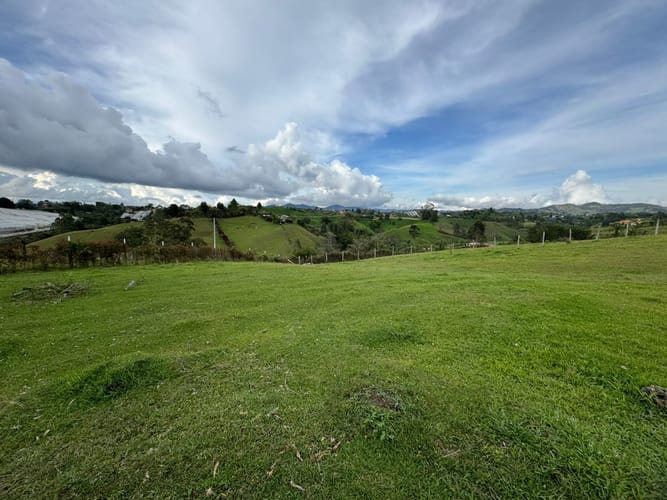 Lote en venta en El Carmen De Viboral, El Carmen de Viboral, 2133 m² · foto 7 de 12