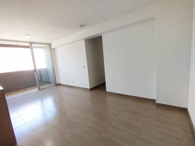 Apartamento de 3 alcobas en arriendo en Bucaros, Bello, 70 m² · foto 5 de 19