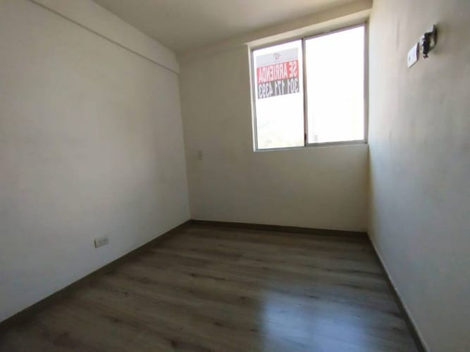 Apartamento de 3 alcobas en arriendo en Bucaros, Bello, 70 m² · foto 15 de 19