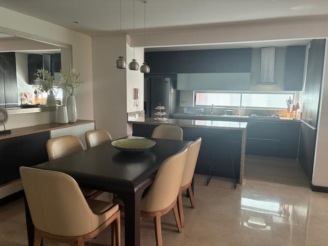 Apartamento de 4 alcobas en venta en El Poblado, Medellín, 150 m² · foto 3 de 18