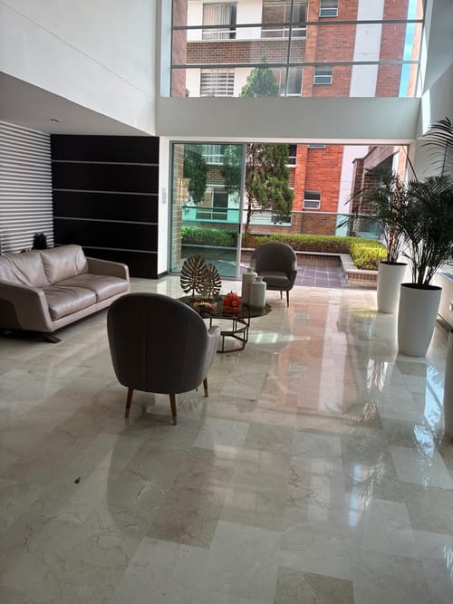 Apartamento de 4 alcobas en venta en El Poblado, Medellín, 150 m² · foto 4 de 18