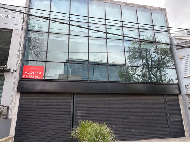 Exclusiva Oficina de Lujo con Ubicación Estratégica Frente al Prestigioso Punta Carretas Shopping · Foto 5