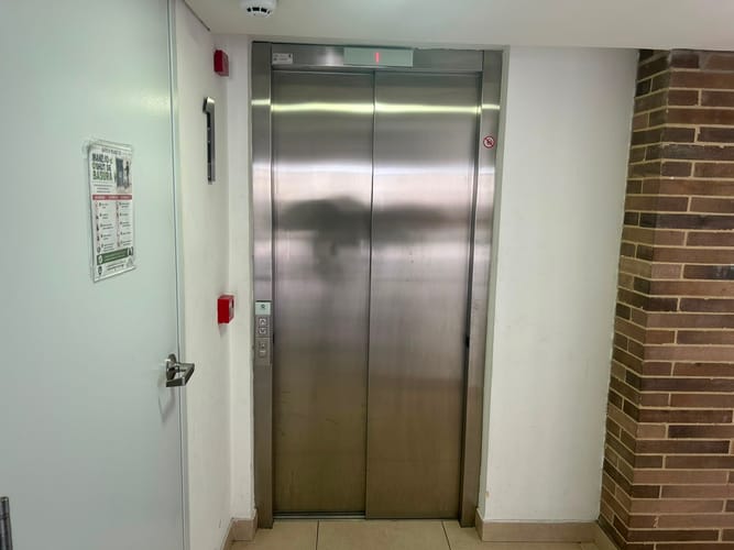 Apartaestudio en venta en Quinta Paredes, Bogotá, 38 m² · foto 10 de 13