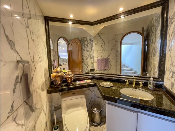 Apartamento de 4 alcobas en venta en Club De Los Lagartos, Bogotá, 781 m² · foto 9 de 24