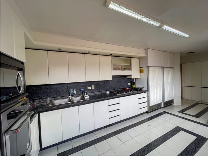 Apartamento de 4 alcobas en venta en Club De Los Lagartos, Bogotá, 781 m² · foto 10 de 24