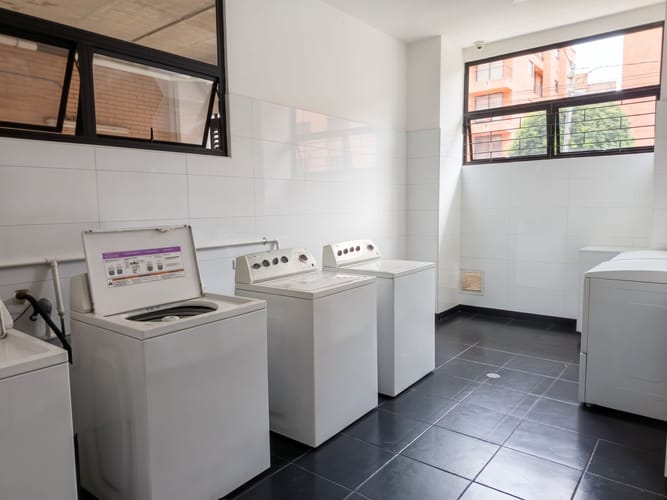 Apartaestudio en venta en Santa Barbara, Bogotá, 38 m² · foto 10 de 12