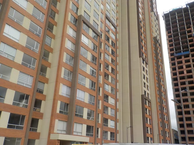 Apartaestudio en venta en El Redil, Bogotá, 35 m² · foto 2 de 13