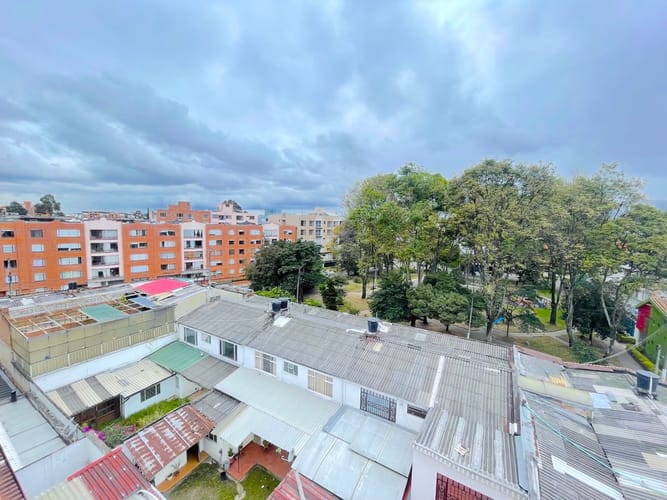 Apartaestudio en venta en Quinta Paredes, Bogotá, 27 m² · foto 20 de 22