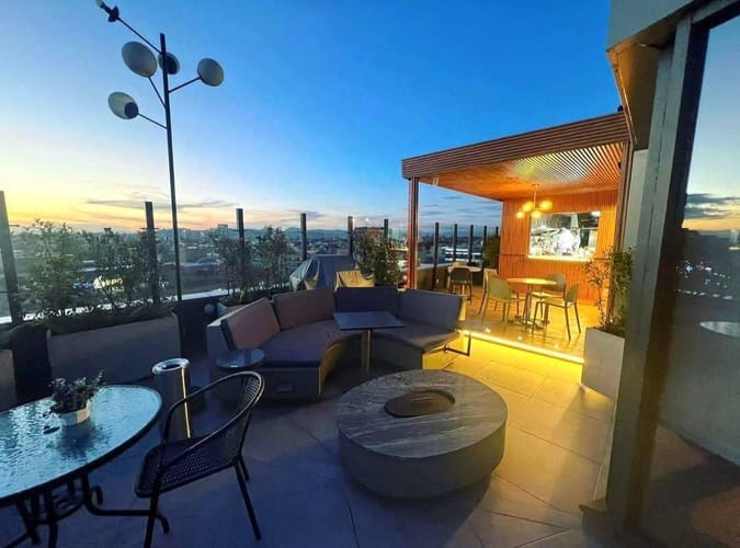 Apartaestudio en venta en Chicó Navarra, Bogotá, 23 m² · foto 15 de 16