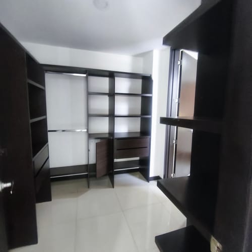Apartamento de 4 alcobas en venta en Cerro Azul Del Vergel, Ibagué, 285 m² · foto 5 de 14