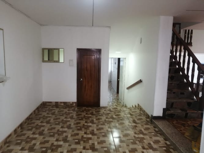 Casa de 6 alcobas en venta en Fontibon, Bogotá, 298 m² · foto 9 de 23