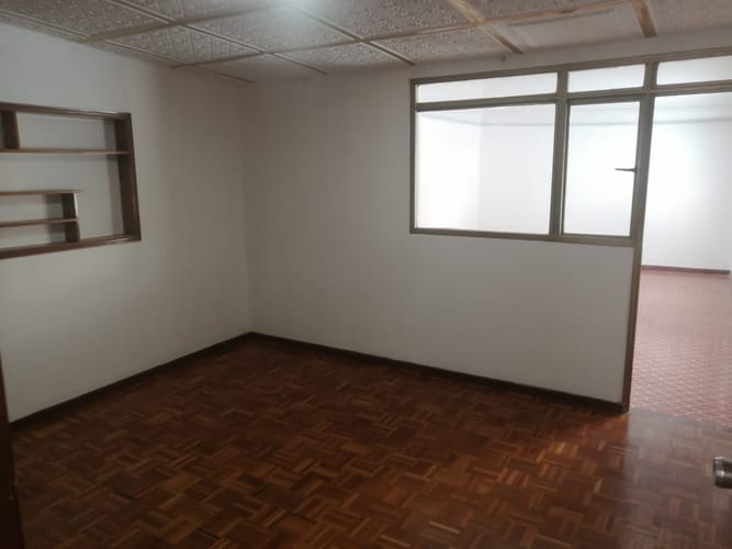 Casa de 6 alcobas en venta en Fontibon, Bogotá, 298 m² · foto 13 de 23
