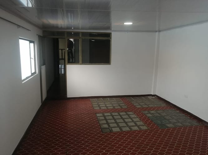 Casa de 6 alcobas en venta en Fontibon, Bogotá, 298 m² · foto 14 de 23
