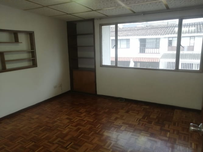 Casa de 6 alcobas en venta en Fontibon, Bogotá, 298 m² · foto 16 de 23