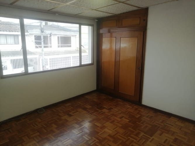 Casa de 6 alcobas en venta en Fontibon, Bogotá, 298 m² · foto 17 de 23
