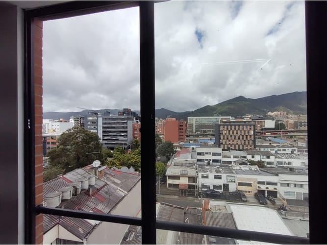 Apartaestudio en venta en Barrios Unidos, Bogotá, 24 m² · foto 2 de 17