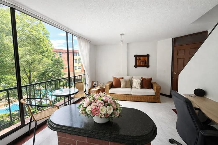 Apartaestudio en venta en Plazas Del Bosque, Ibagué, 47 m² · foto 2 de 9