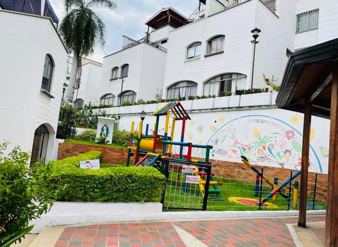 Casa de 5 alcobas en venta en Cañaveral, Floridablanca, 266 m² · foto 10 de 10
