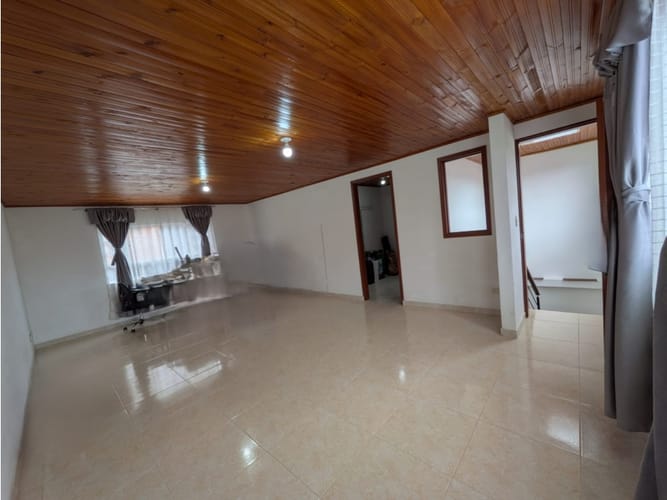 Casa de 6 alcobas en venta en Tiquiza, Chía, 243 m² · foto 12 de 22