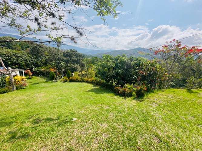 Lote en venta en Mensuly, Piedecuesta, 2080 m² · foto 3 de 12
