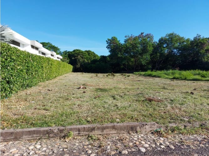 Lote en venta en Bosques De Peñalisa, Ricaurte, 1022 m² · foto 5 de 6