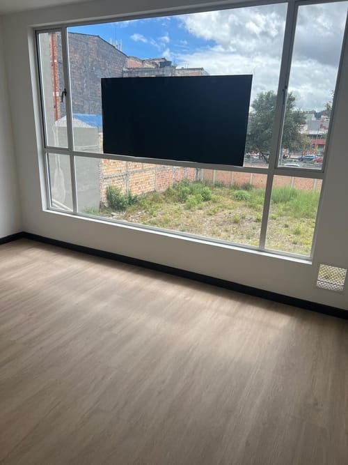 Apartaestudio en venta en Engativá, Bogotá, 40 m² · foto 2 de 9