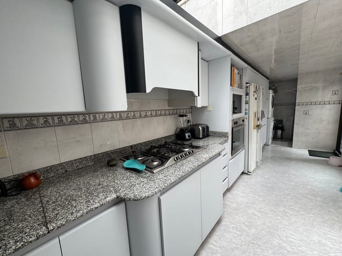 Casa de 3 alcobas en venta en Alhambra, Bogotá, 270 m² · foto 10 de 23